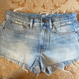 Retro BDG Lola Denim Micro Short, embroidered detail on the back. 25” like new!